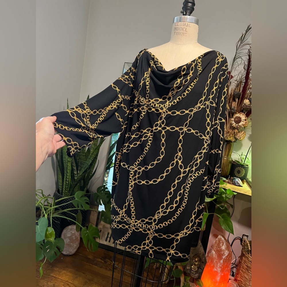 Susan Graver QVC Chic Chain pattern polyester top